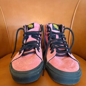 Vans Unisex SK-8 Hi Cordura Azalea- Women’s 10, Men’s 8.5